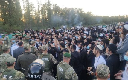 МИД Беларуси призвал украинскую власть "спуститься на землю" и впустить хасидов