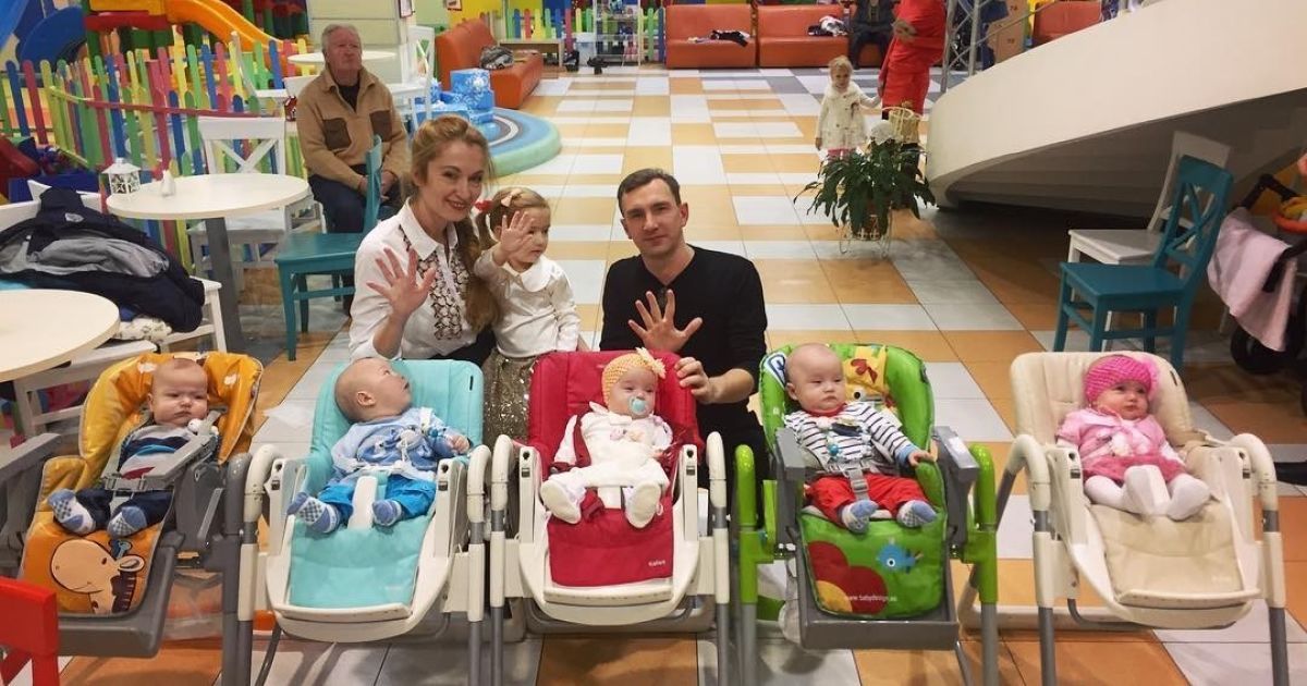 Брошенную отцом одесскую пятерню выписали из больницы домой