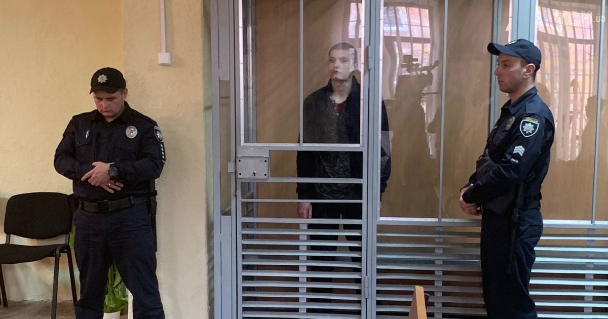 В Днепре старшеклассника, который пьяным зарезал двух человек, посадили пожизненно