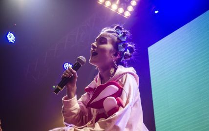 Яскраві костюми та відверті розмови: Jerry Heil запалила на першому сольному концерті у Києві