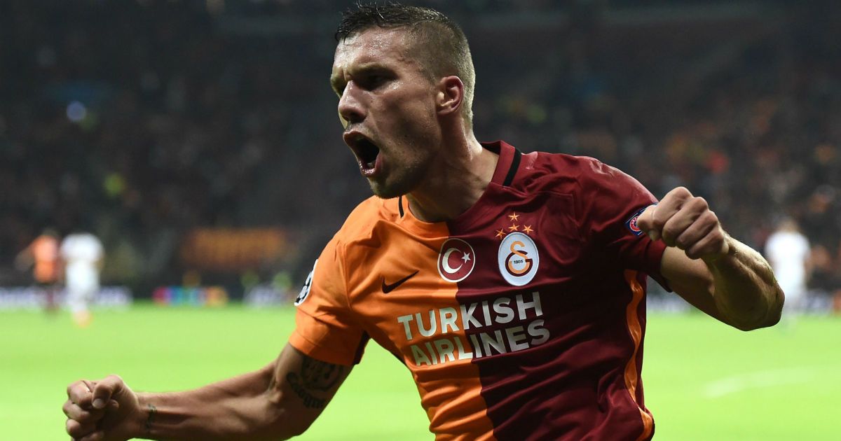 Знаменитый немецкий форвард Подольски перешел в японский клуб