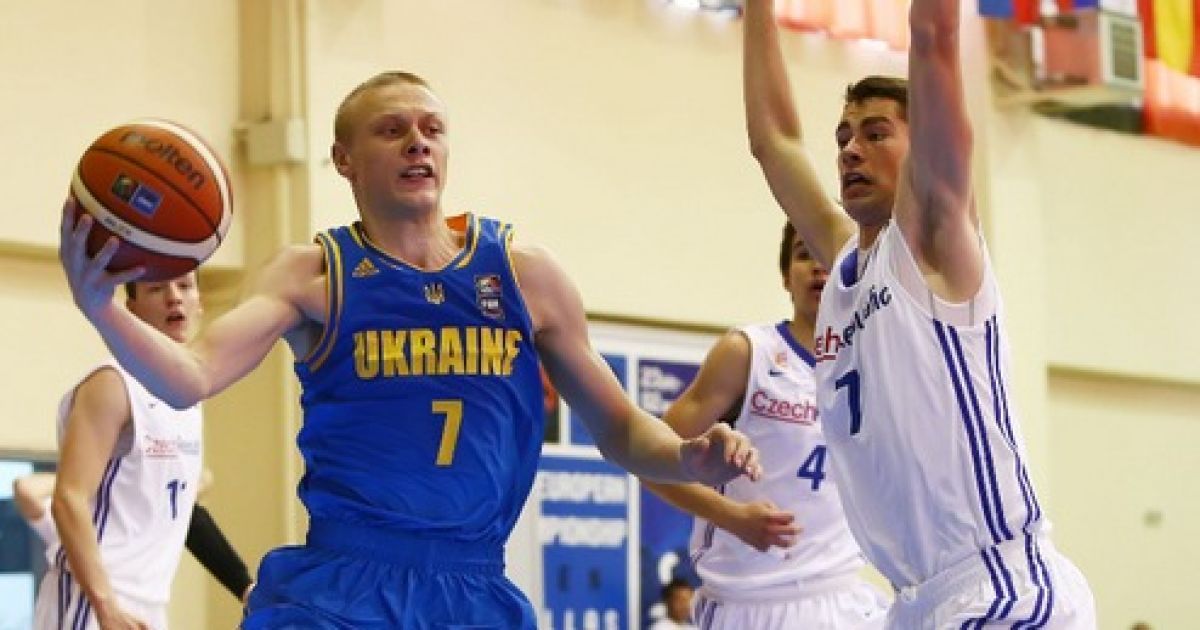 Виталий Зотов отдал 10 передач еще в первой половине матча!