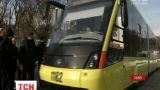 Новий швидкісний трамвай у Львові вже потрапив у першу ДТП