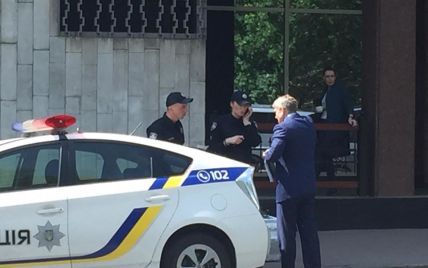 Украинский министр оплатил штраф за парковку и похвалил полицию