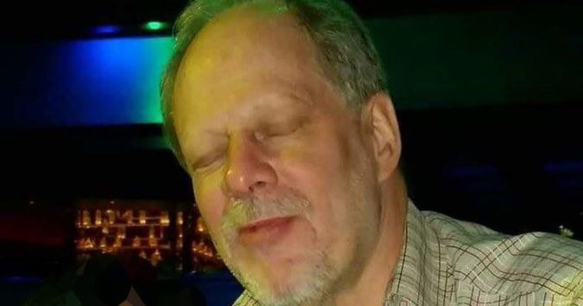 Полиция Лас-Вегаса назвала имя стрелка, который убил 50 людей. Добавлено фото