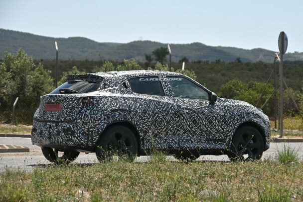  / © carscoops.com