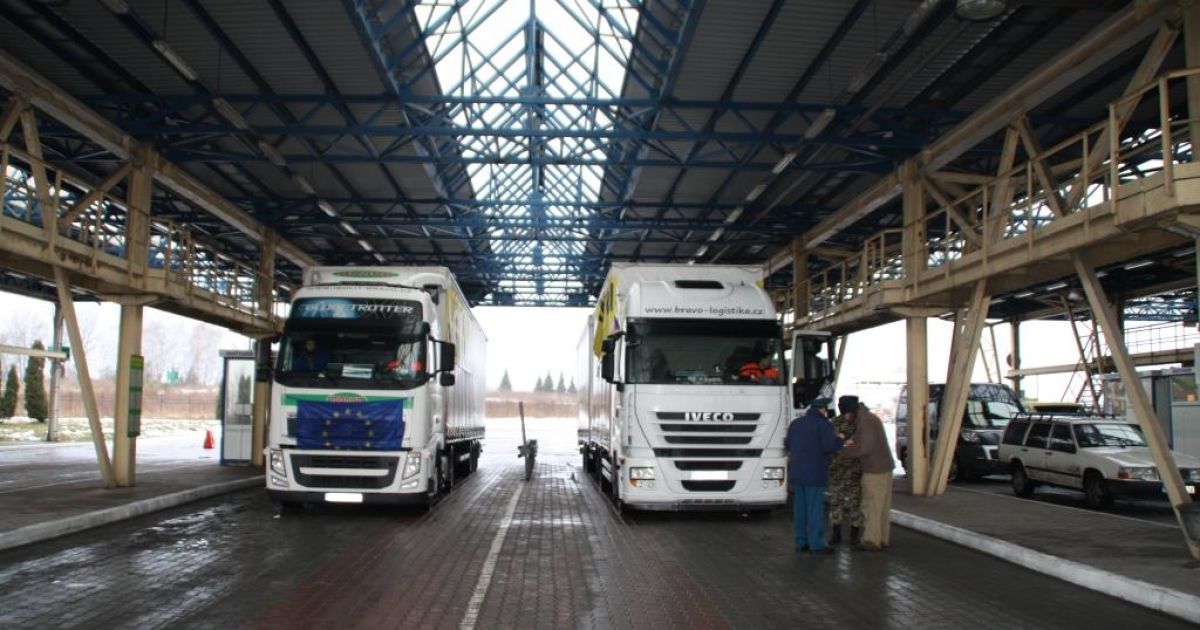 В Україну прибув швейцарський гуманітарний вантаж