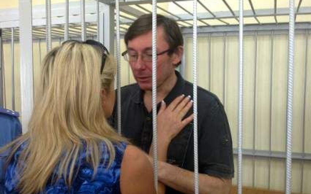 Пізніше Апеляційний суд Києва продовжив термін арешту до 5 місяців. Після цього рішення Луценко об&rsquo;явив голодовку. / © 