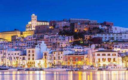 На популярных испанских островах введут штрафы для борьбы с пьяными туристами