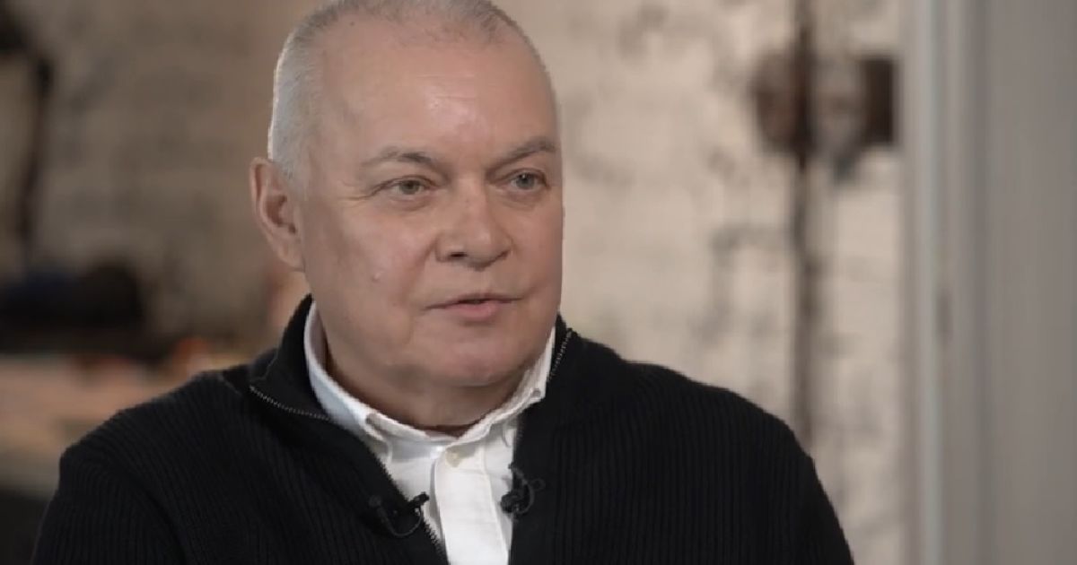 Російський пропагандист Кисельов заразився COVID-19 і з двобічною пневмонією опинився в лікарні