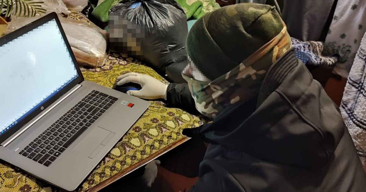 Россияне пытались устроить своего агента на оборонный завод в Киеве.