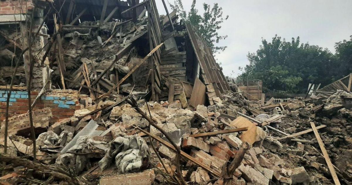Оккупанты обстреляли 14 населенных пунктов в Донецкой области: есть погибшие и раненые (фото)