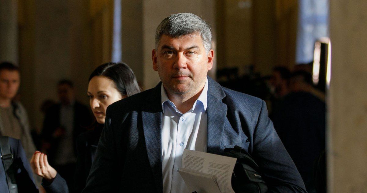 Нардеп-мажоритарщик заявил о выходе из фракции "Слуга народа"