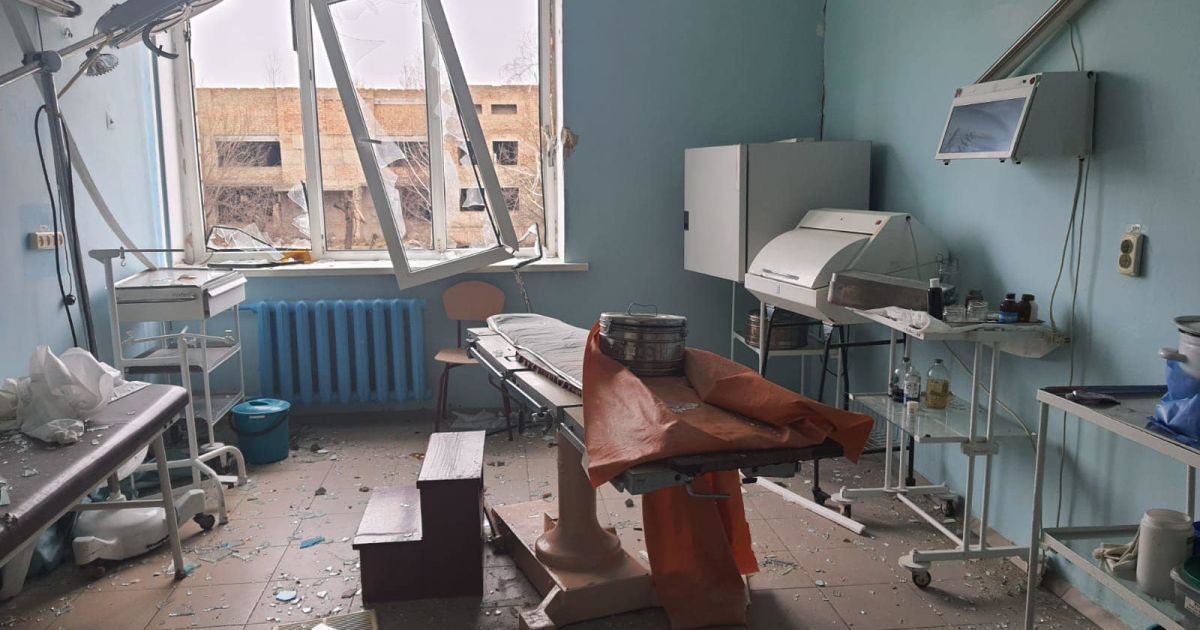 Окупанти обстрілюють лікарні