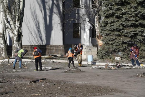 Hacлідки paкeтнoгo yдapy пo Пoкpoвcькy y ніч пpoти 28 лютoгo 2024 / Фoтo: Baдим Філaшкін / © 