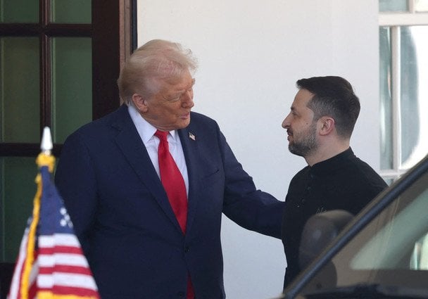 Зеленский обсудил с Трампом замену посла Украины в США: кого могут назначить вместо Маркаровой