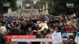 Сотни людей в Мексике приняли участие в параде накануне традиционного Дня мертвых