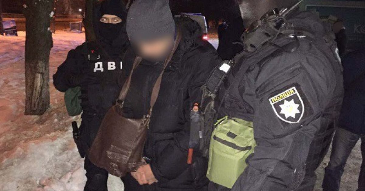 поліцейського затримали на хабарі_5 / © ГУ НП у м. Києві