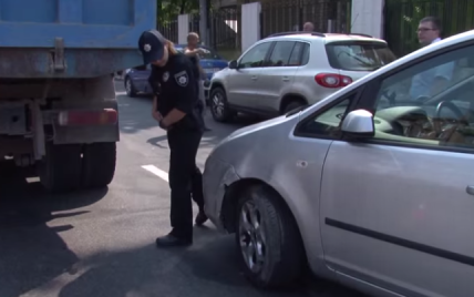 ДТП и мошенники: появилось видео дневного патрулирования киевских полицейских