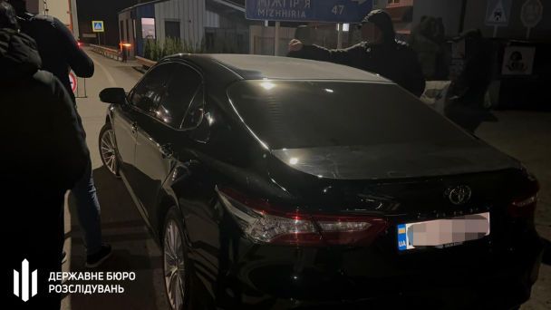 Киевский милиционер переправлял в Венгрию ухилянцев