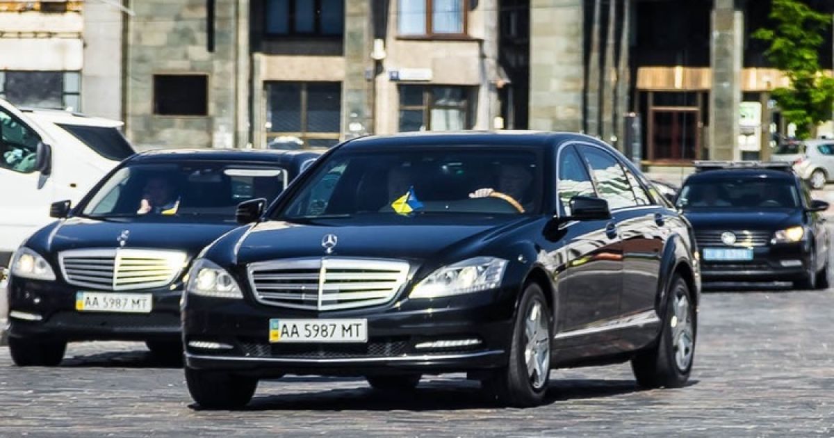 Кортеж Порошенко. Иллюстрация