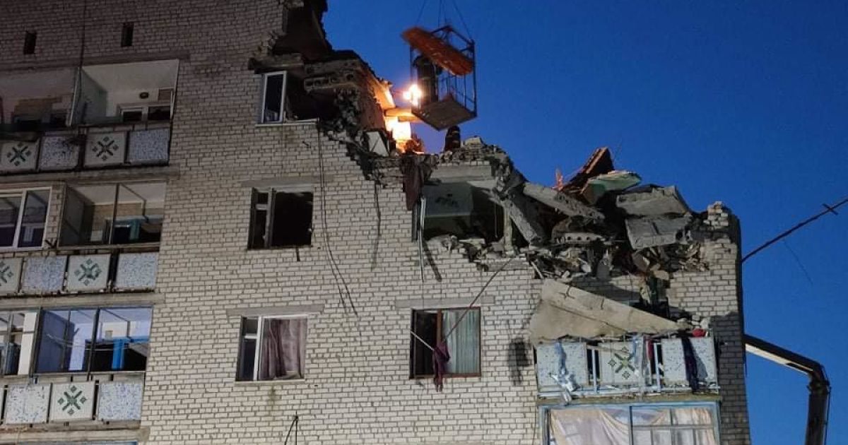 Під звалами шукають ще двох людей: поліція відкрила провадження через вибух газу в Новій Одесі