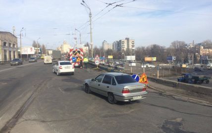 В Киеве частично перекроют Шулявский путепровод из-за начала масштабного ремонта