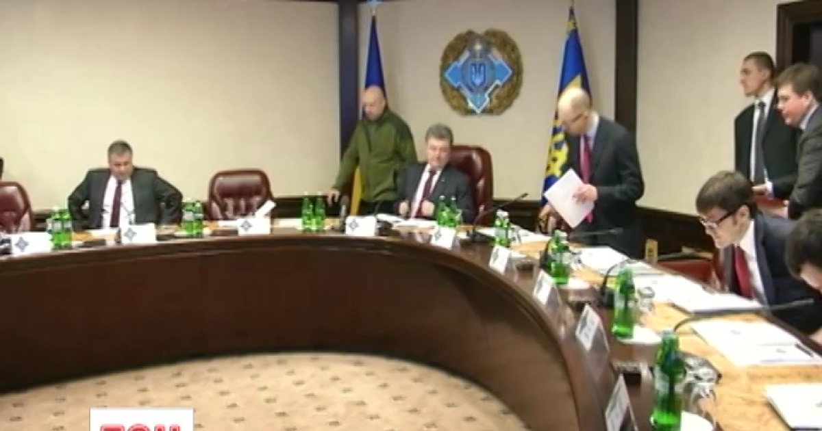 Порошенко наголосив на побудові фортифікаційної лінії на Донбасі