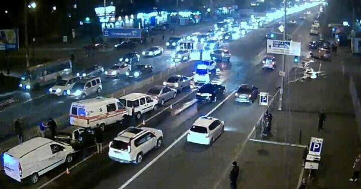 у Києві сталася аварія з 6 авто