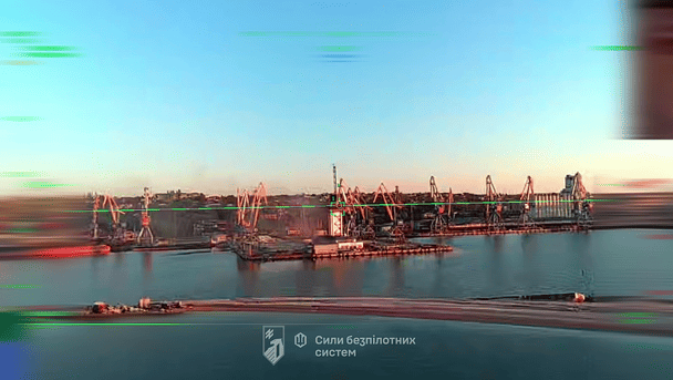 "Азов" і СБУ вивели з ладу порт Маріуполя: росіяни втратили 