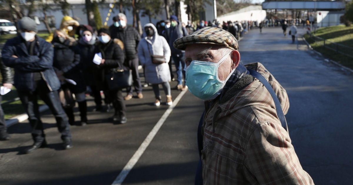 Европейский карантин: где и как останавливают пандемию