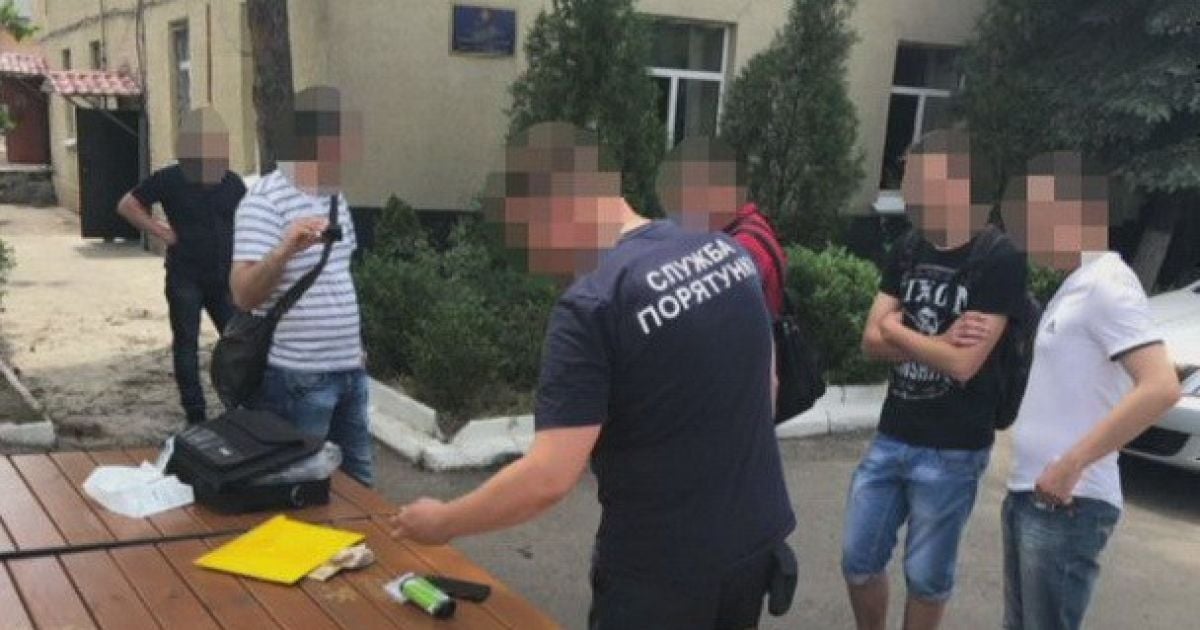 У Дніпрі СБУ затримала пожежного начальника за систематичне хабарництво