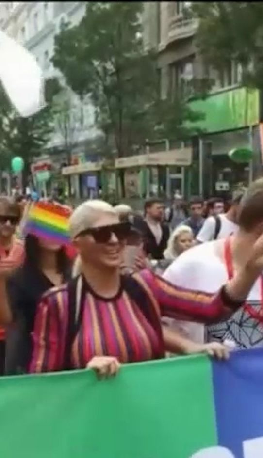 Як відбуваються гей-паради та марші рівності в інших країнах