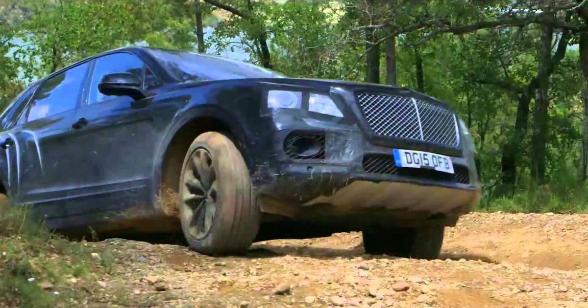 Bentley Bentayga выехал на бездорожье (видео)