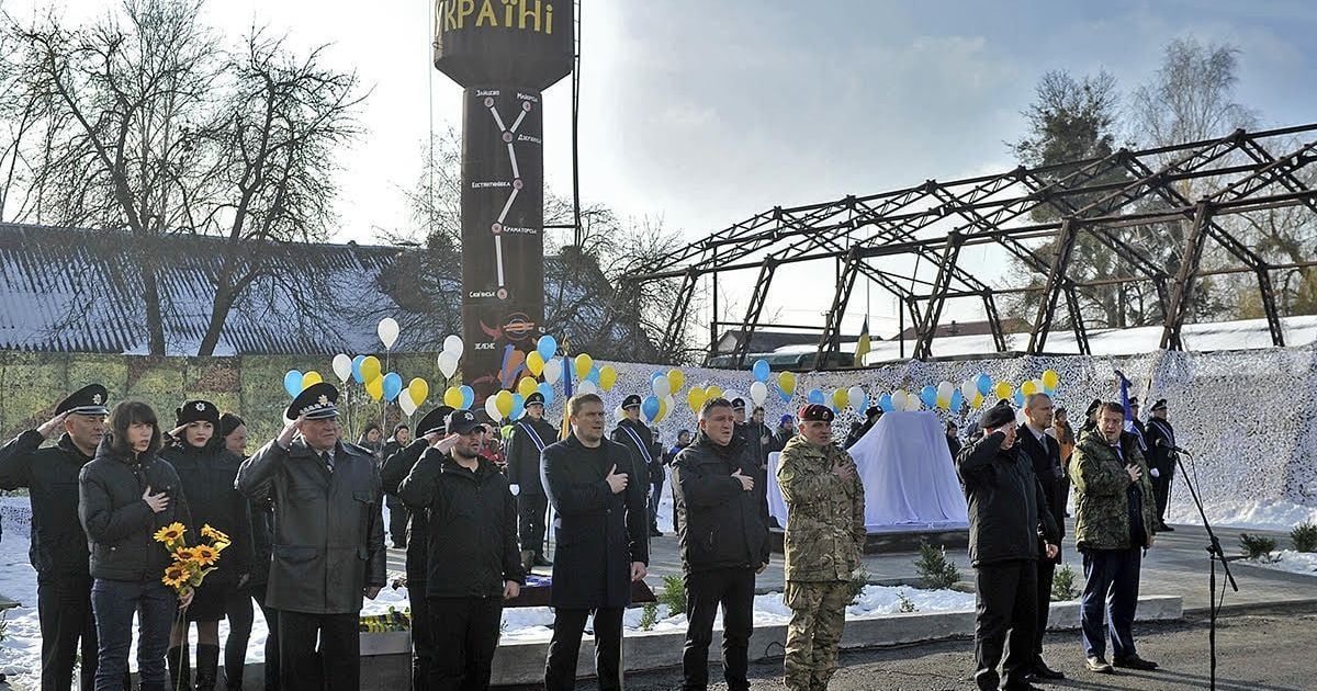 Турчинов та Аваков відкрили на Київщині меморіал загиблим героям_18 / © Інформаційно-аналітичний центр РНБО