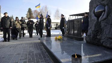 Турчинов та Аваков відкрили на Київщині меморіал загиблим героям_11 / © Інформаційно-аналітичний центр РНБО