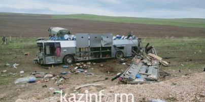 У Казахстані в моторошній ДТП перекинувся автобус, 11 загиблих