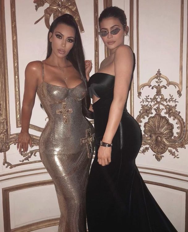  / © instagram.com/kimkardashian