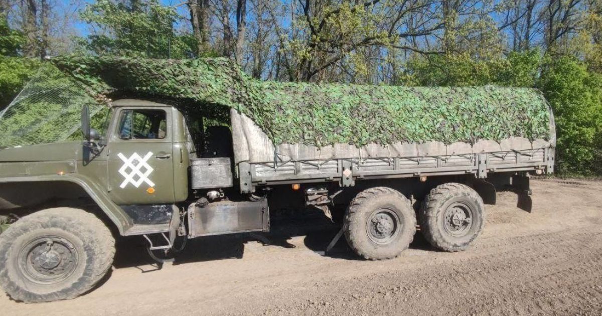 Нові знаки на російській військовій техніці