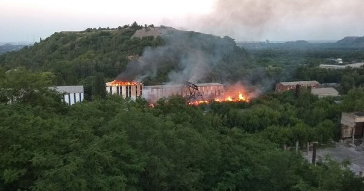 В Донецке на шахте произошел сильный пожар - соцсети