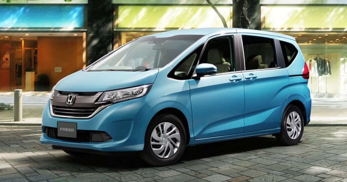 Honda показала новый компактвэн Freed (Видео)