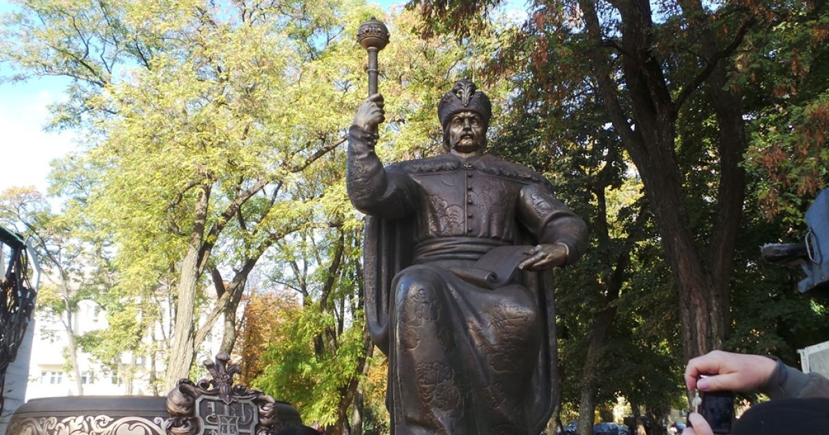 Во время презентации памятника Мазепе в Полтаве / © Громадське ТБ. Полтава