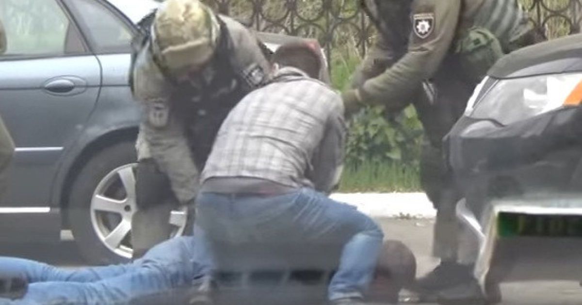 Поліція показала відео затримання вбивць київського стоматолога