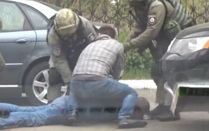Поліція показала відео затримання вбивць київського стоматолога