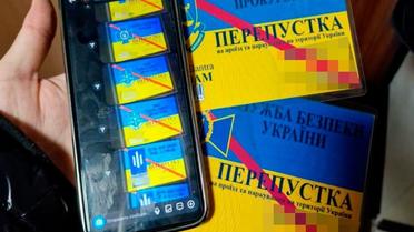 На Київщині виготовляли фальшиві перепустки для пересування під час комендантської години