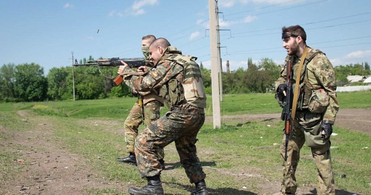 Террористы атаковали украинских военных под Марьинкой.