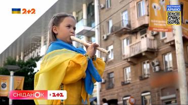 130 тысяч гривен для ВСУ от 6-летней днепрянки. Соломия Реут каждый день играет на флейте в центре