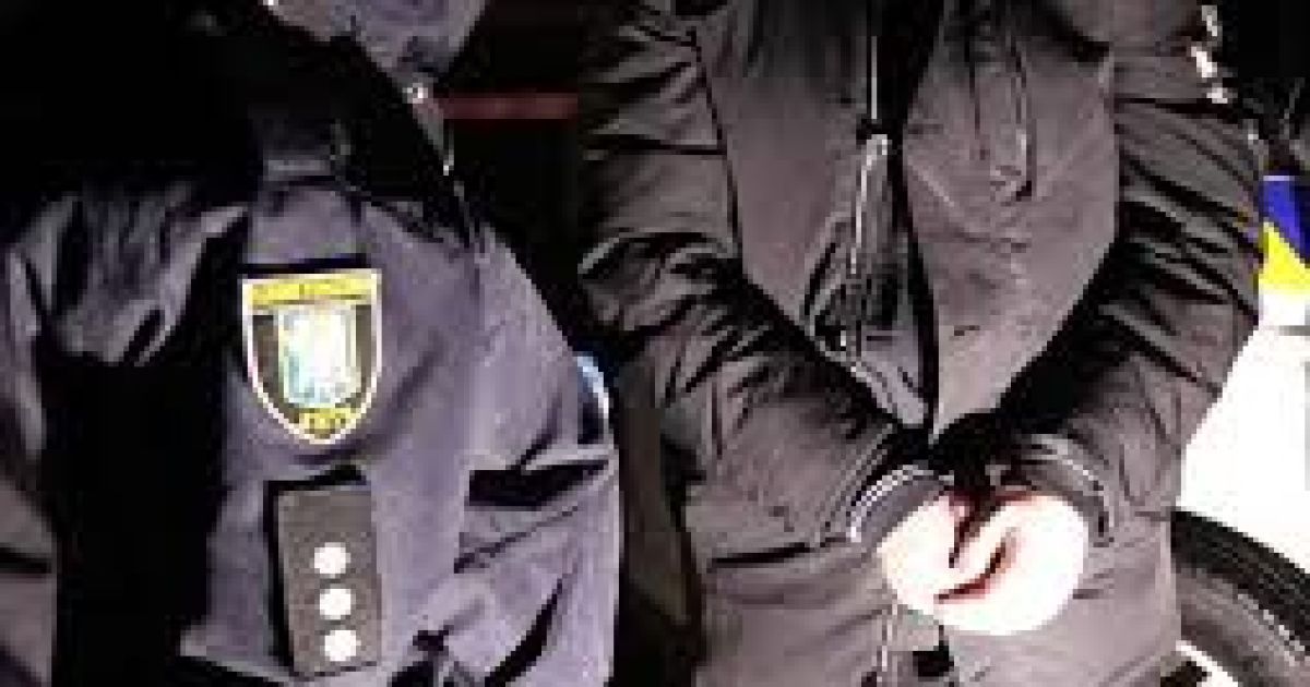 В Киеве во время акции протеста пострадал полицейский