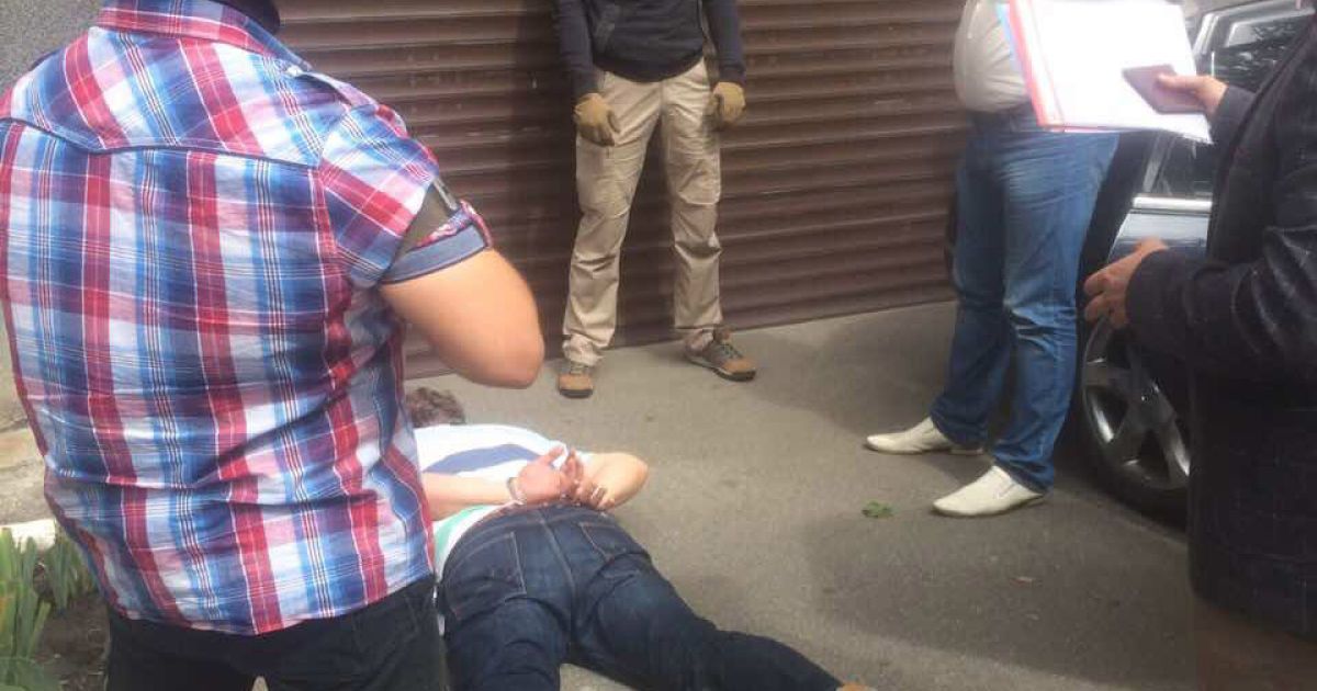 На Київщині арбітражний керівник погорів на хабарі у 800 тисяч гривень