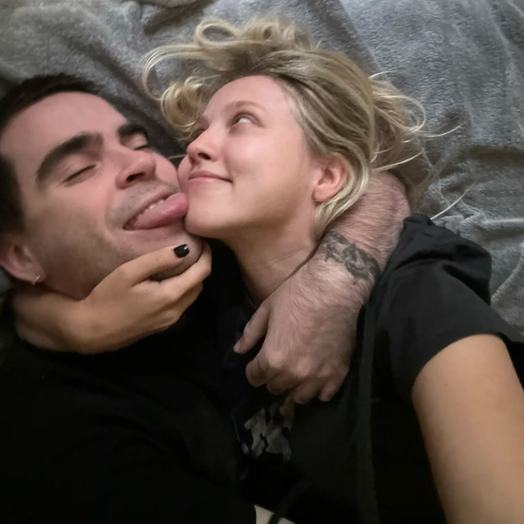 Антон Вельбой с девушкой / © instagram.com/krassavayaa